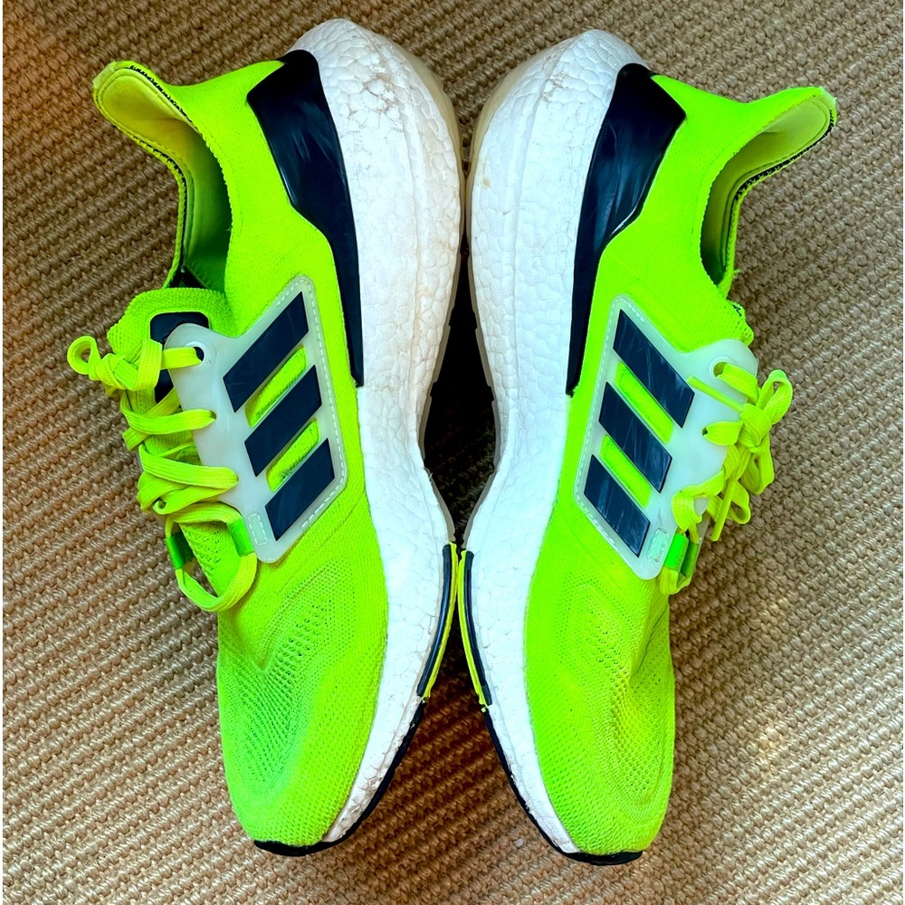 Adidas Ultra Boost 22